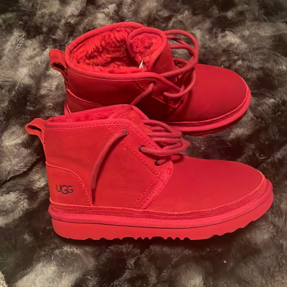 Brand new, big kids uggs!